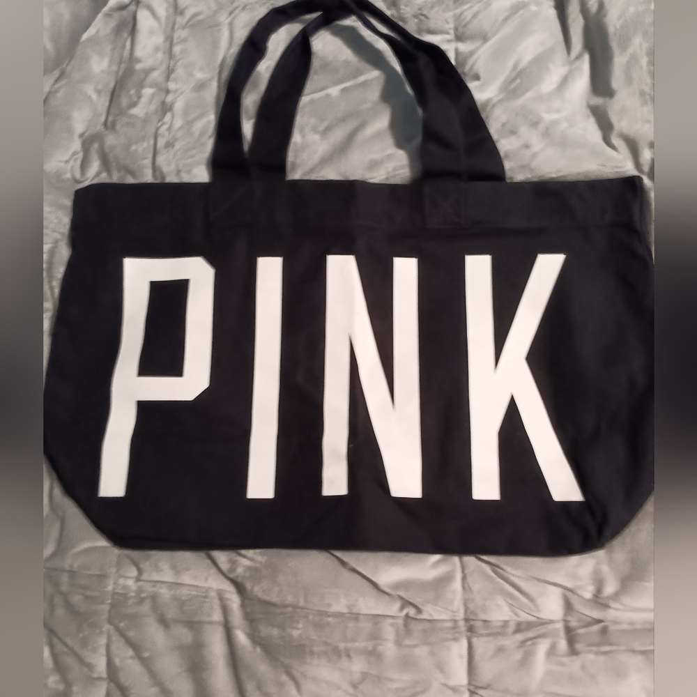 NWOT VERY LARGE VS PINK TOTE BAG. VINTAGE NEVER USED